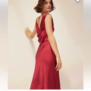 Nwot BLACK White House black market long satin slip dress small